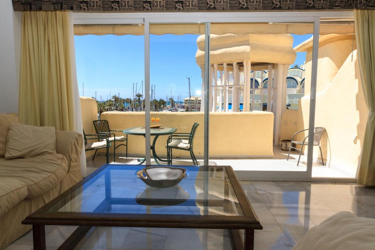 דירות בנאלמדנה Puerto Marina מראה חיצוני תמונה