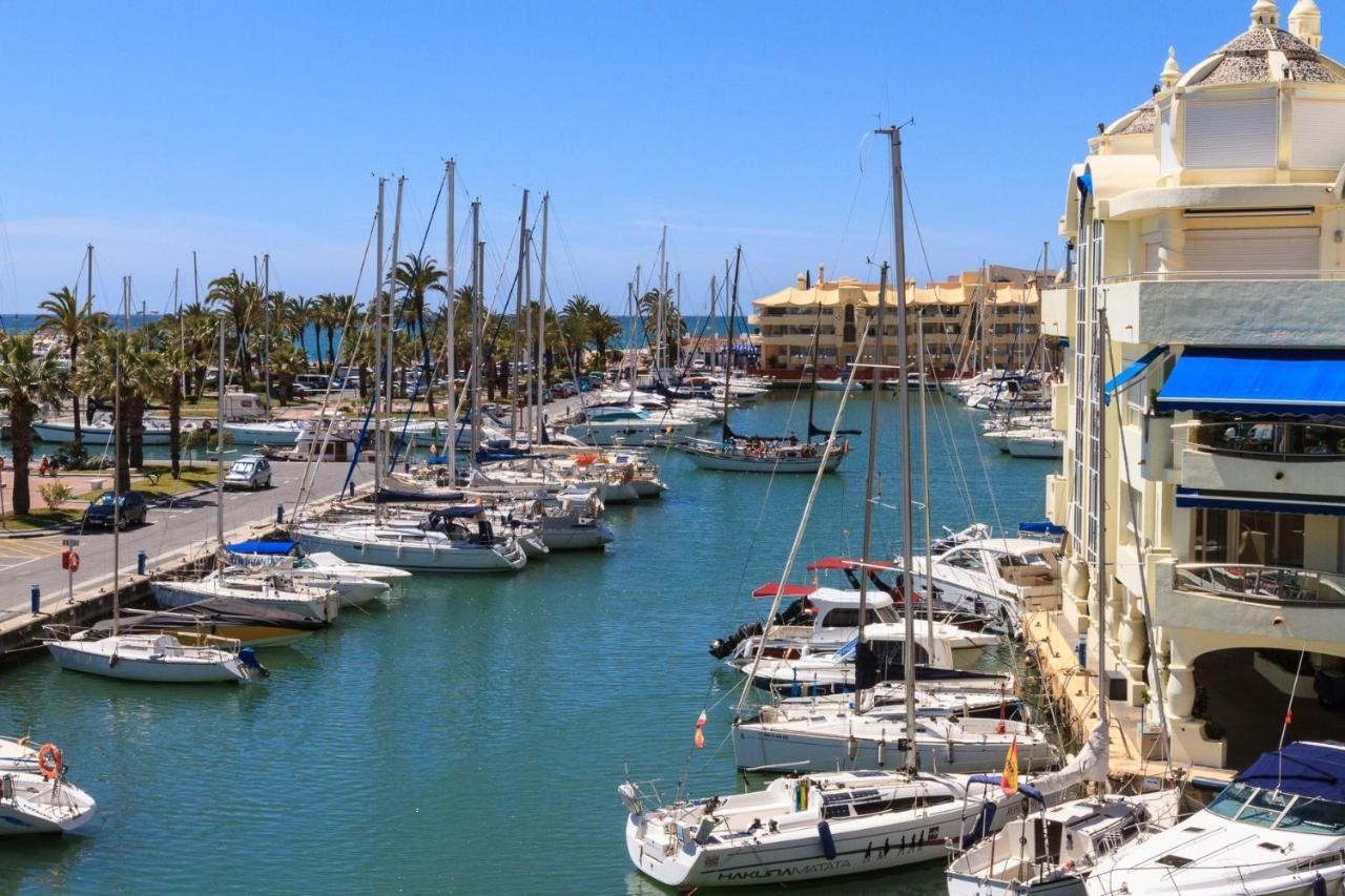 דירות בנאלמדנה Puerto Marina מראה חיצוני תמונה