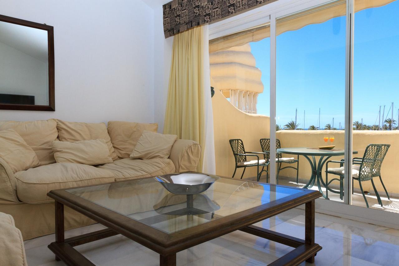 דירות בנאלמדנה Puerto Marina מראה חיצוני תמונה
